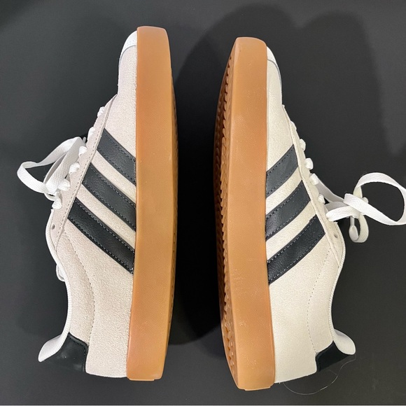 Adidas Womens Run 70s 2.0 Atheletic Shoes White Black Gum Size 8 - Picture 6 of 10